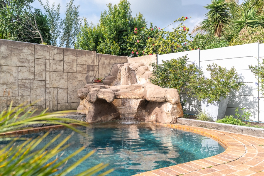 3 Bedroom Property for Sale in Edgemead Western Cape